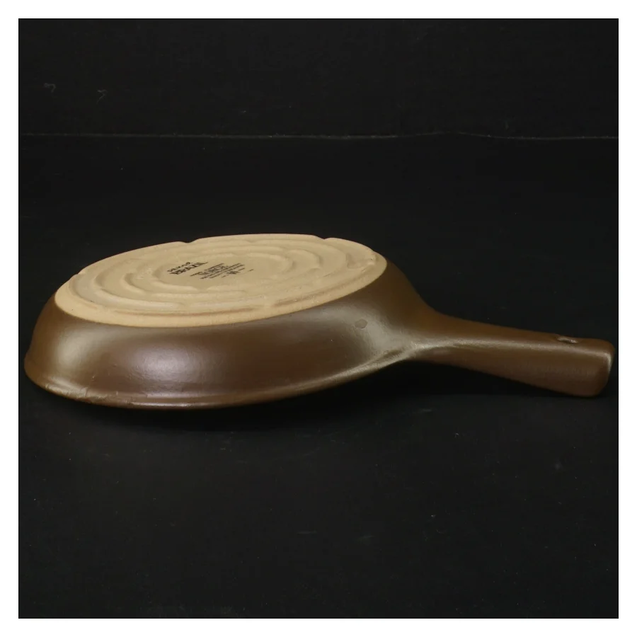 Dekoreret keramisk serveringsfad med greb fra Dekor Brazil (str. Ø. 13 cm)