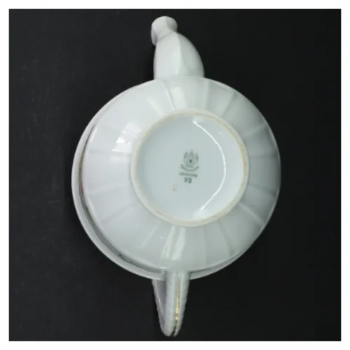 Porcelænsteapot fra B&G (str. Ø. 13 cm. h. 15 cm)