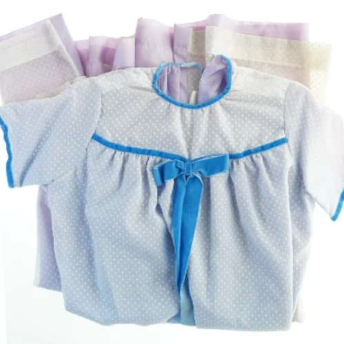 2 dåbskjoler (str. Bryst, 30 cm. længde. 150. cm. 2 styk)