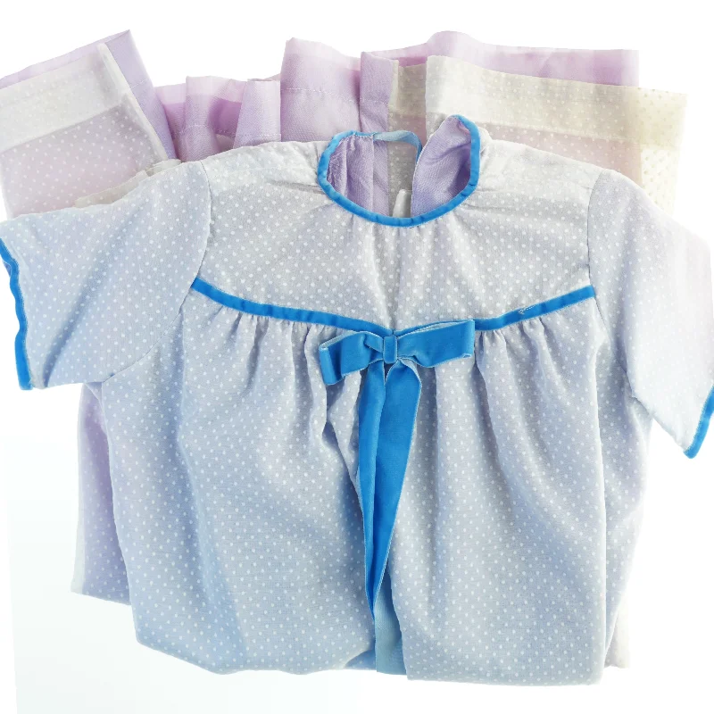 2 dåbskjoler (str. Bryst, 30 cm. længde. 150. cm. 2 styk)