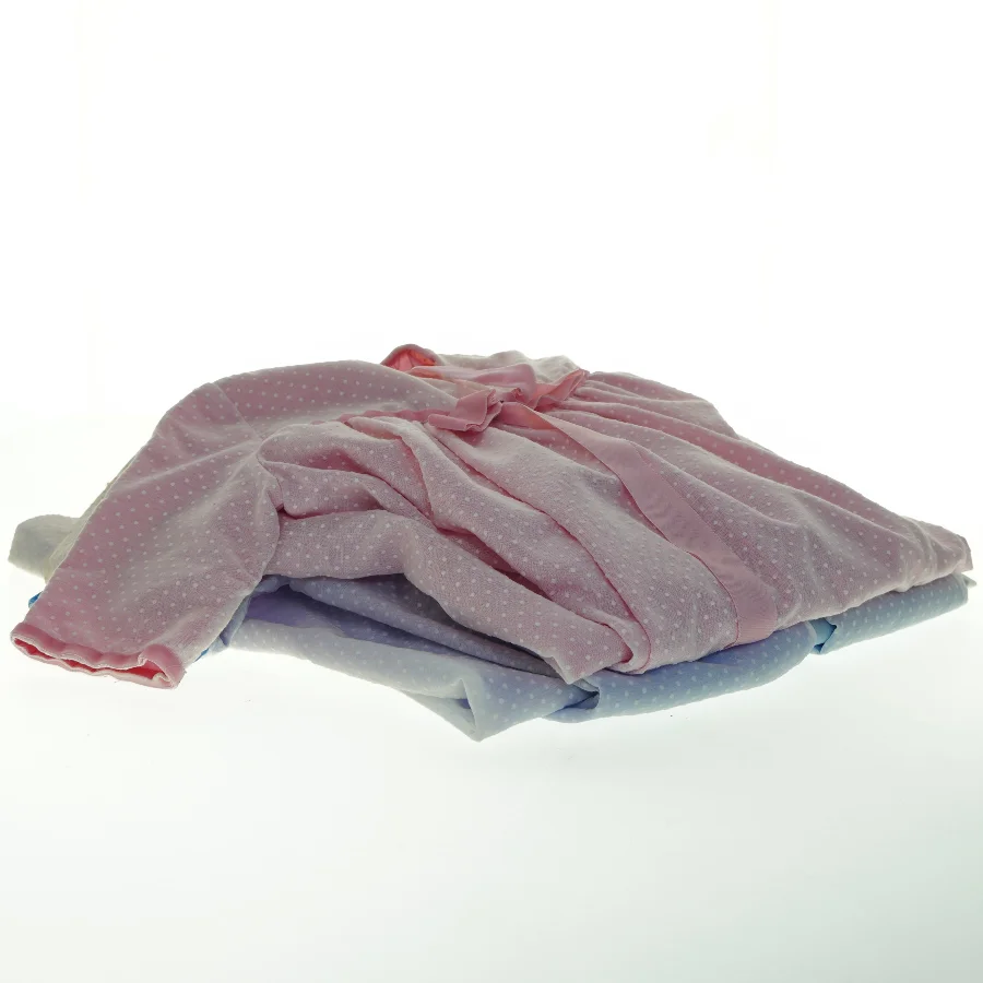 2 dåbskjoler (str. Bryst, 30 cm. længde. 150. cm. 2 styk)