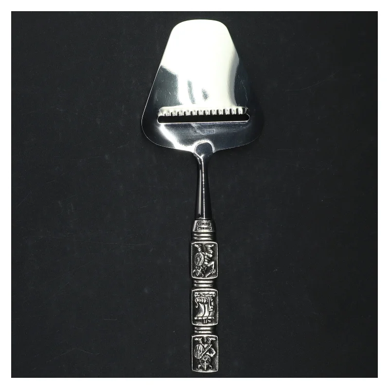 Norsk Tinn-Per Osteskærer fra A-S Tinn-per (str. Længde. 22 cm)