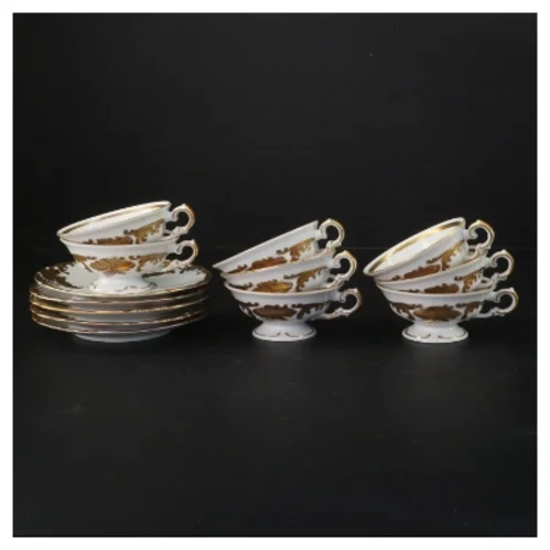 Porcelæns kaffekopper og underkopper fra Wawel (str. Ø. 12 cm ø. 8 cm)