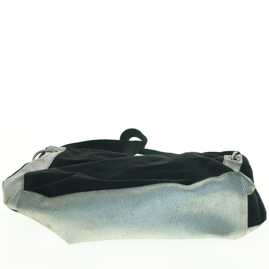 FUBU taske (str. 28 x 33 cm)