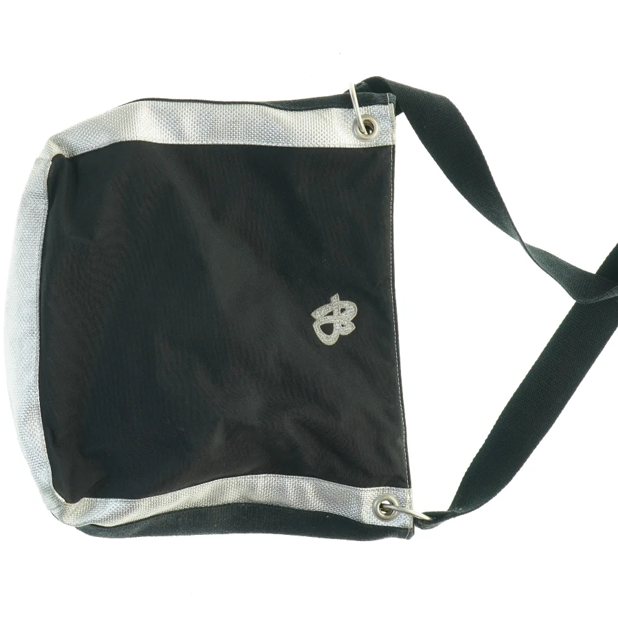 FUBU taske (str. 28 x 33 cm)