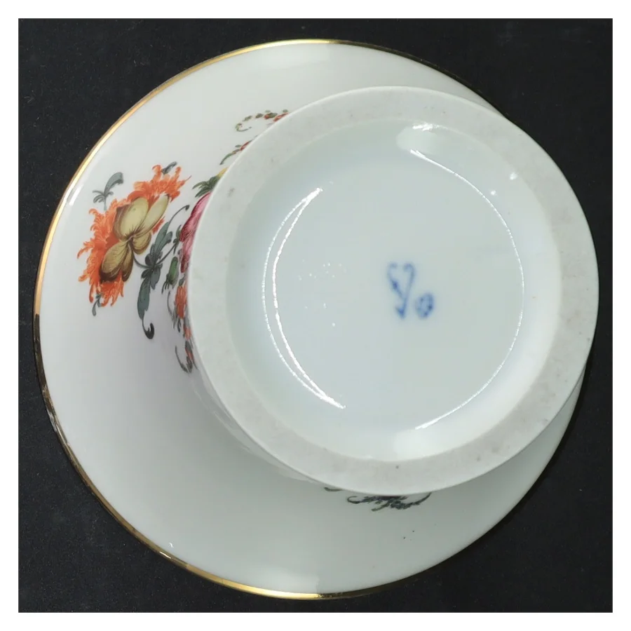 Porcelænsvase (str. 14 cm)