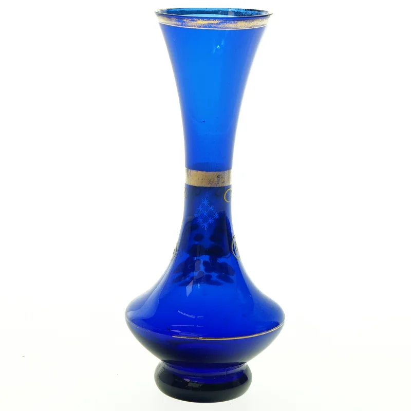 Blå glasvase med guldkant og blomsterdekoration (str. H. 18 cm)