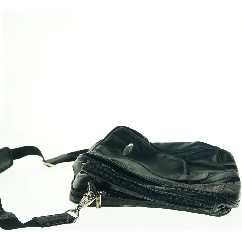 Sort skuldertaske i læder (str. 30 x 34 cm)