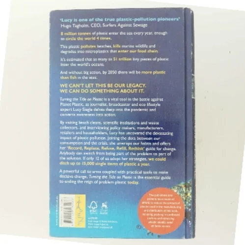 Turning the Tide on Plastic af Lucy Siegle (Bog)