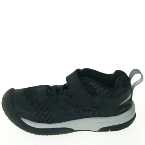 UDEN BRUGSSPOR Sneakers fra Pax (str. 22)