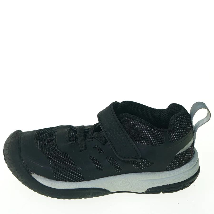 UDEN BRUGSSPOR Sneakers fra Pax (str. 22)