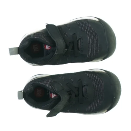 UDEN BRUGSSPOR Sneakers fra Pax (str. 22)