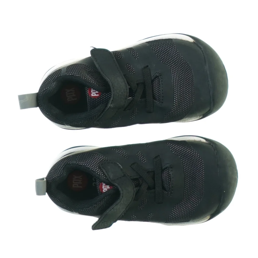 UDEN BRUGSSPOR Sneakers fra Pax (str. 22)