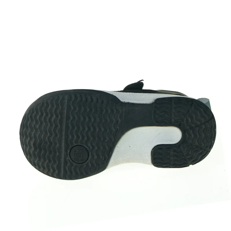 UDEN BRUGSSPOR Sneakers fra Pax (str. 22)