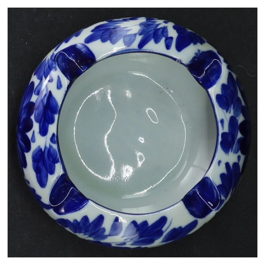 Blå og hvid keramik askebæger (str. Ø. 10 cm)