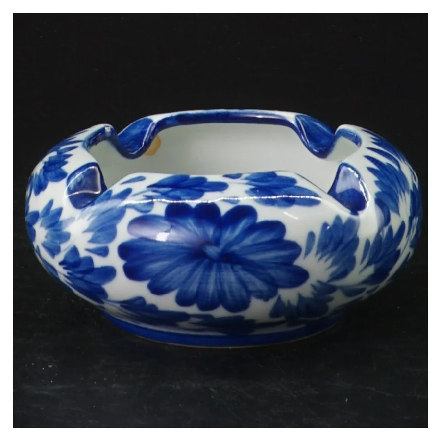 Blå og hvid keramik askebæger (str. Ø. 10 cm)