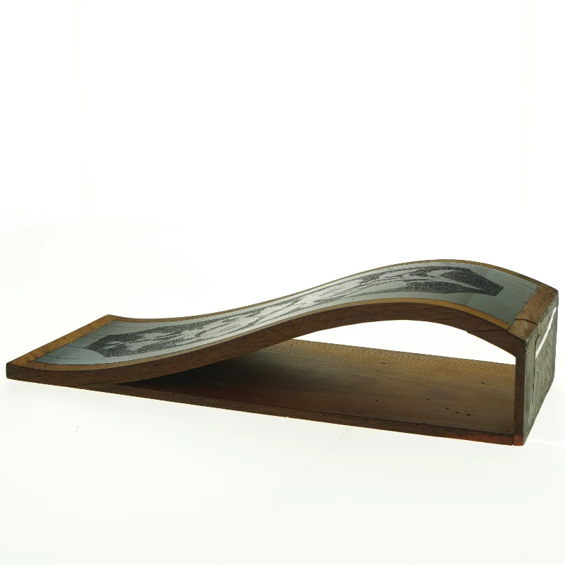 Træ holder med indlagt blomstermotiv (str. 36,5 x 14 cm)