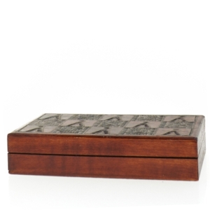 Antik Polsk Trææske Messing indlæg og med indgraveret mønster (str. 15 x 9 cm)