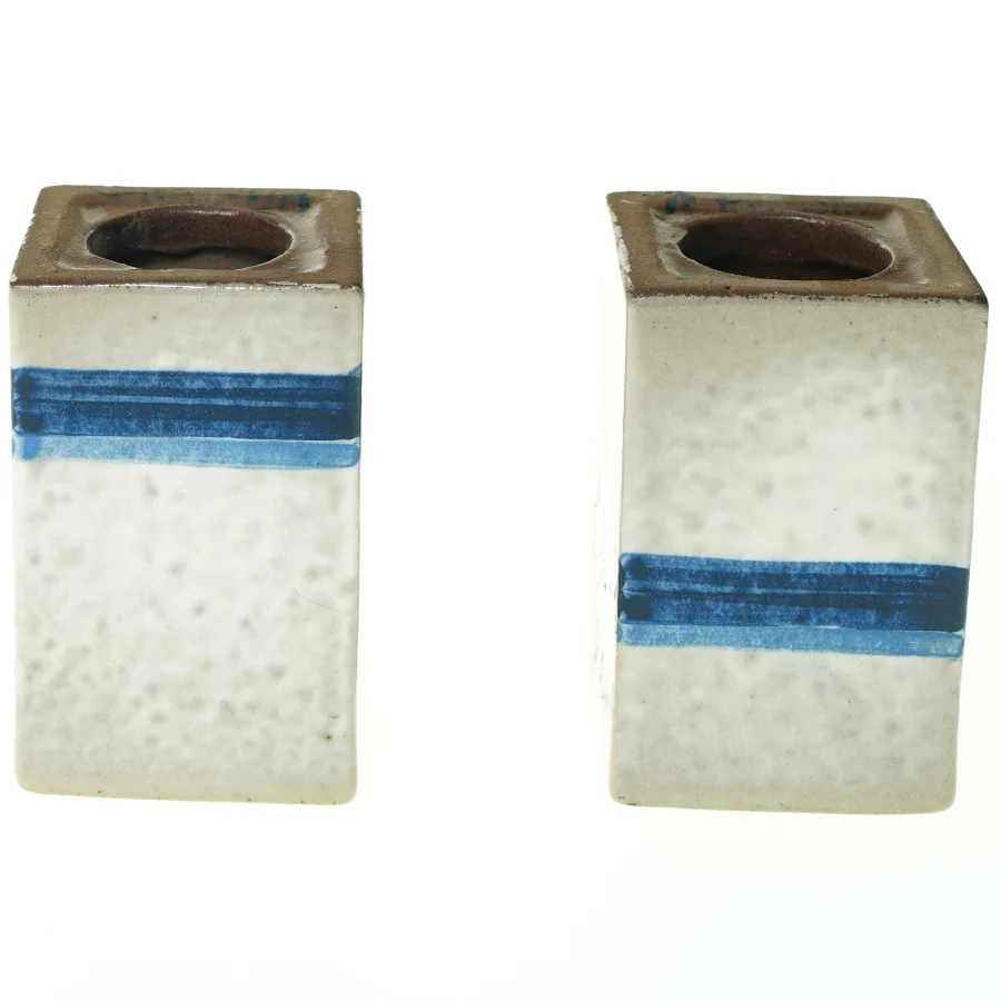 2 Ældre Keramik Fyrfadslys Lysestager (str. 9 x 6 cm)
