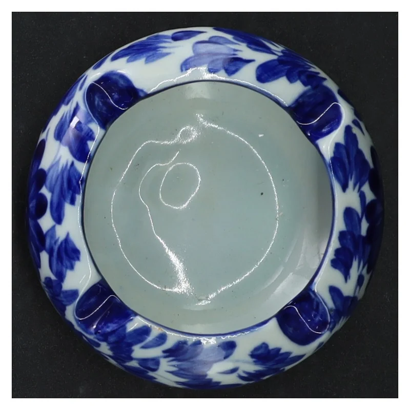 Blå og hvid keramik askebæger (str. Ø. 10 cm)