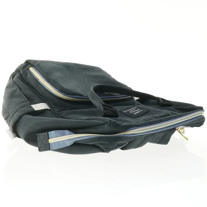 Sort Pusletaske Rygsæk fra LAND (str. 43 x 35 cm)