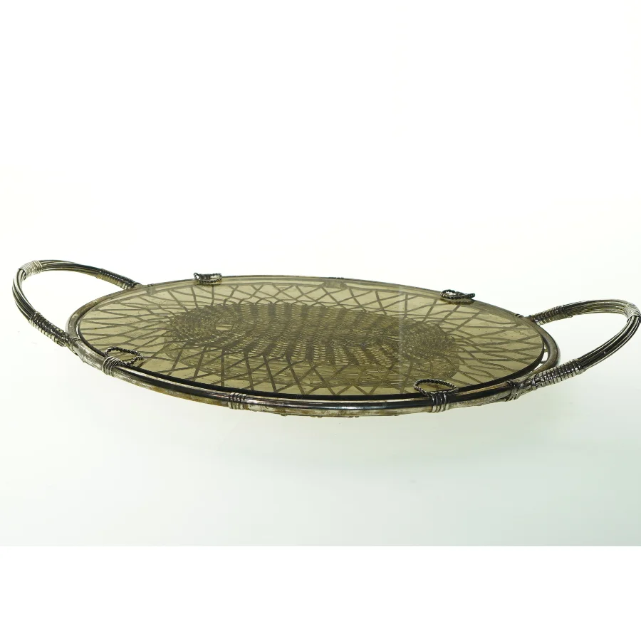 Dekorativ Fil de Fer bakke med håndtag (str. 42x26 cm)