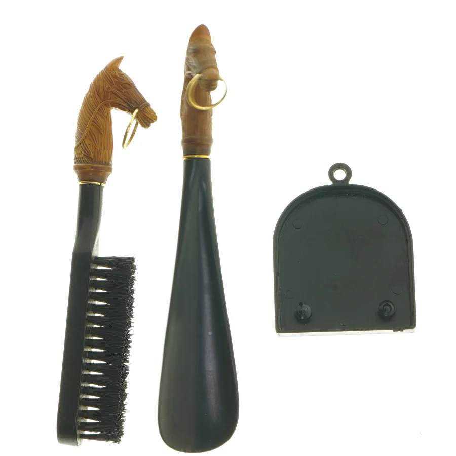 Skobørstesæt med hestehoveder (str. 22 cm)