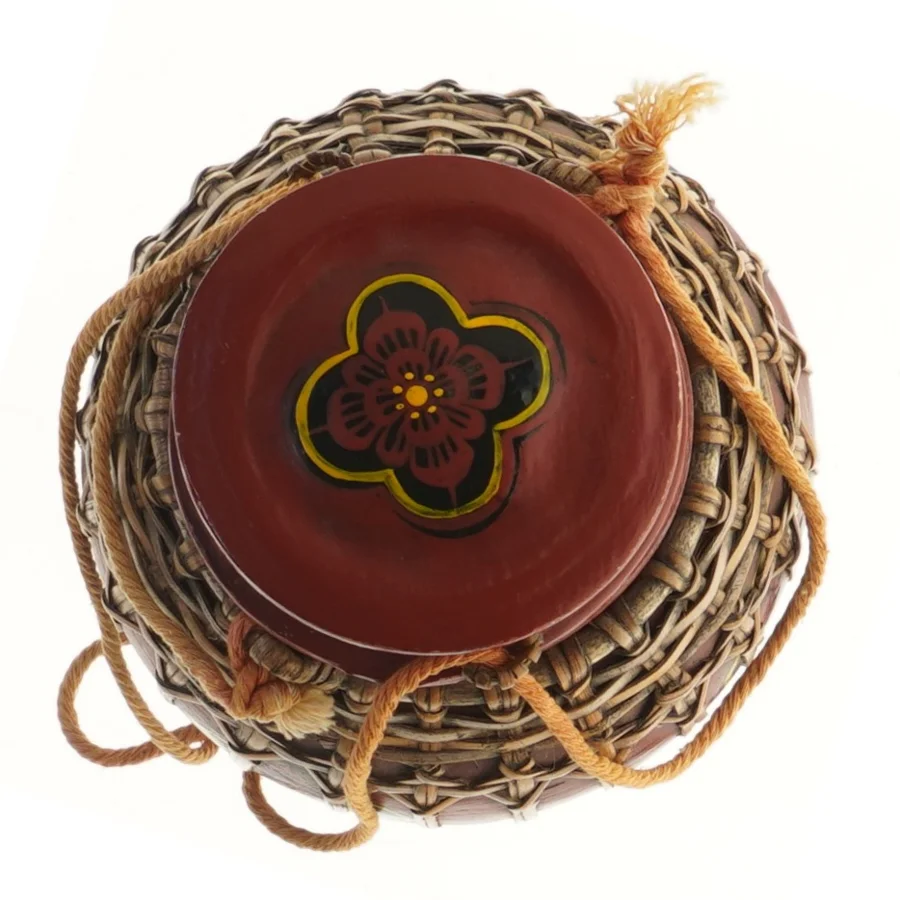 Smuk og dekorativ gammel asiatisk risspand med låg. Beholder (str. 17 cm)