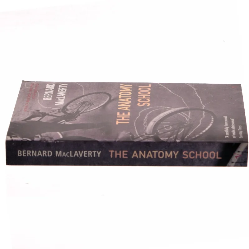 The Anatomy School af Bernard MacLaverty (Bog)