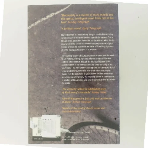 The Anatomy School af Bernard MacLaverty (Bog)