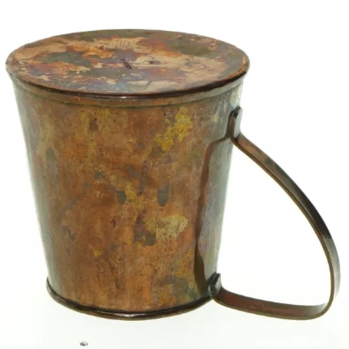 Antik kobberbæger (str. 8 x 8 cm)