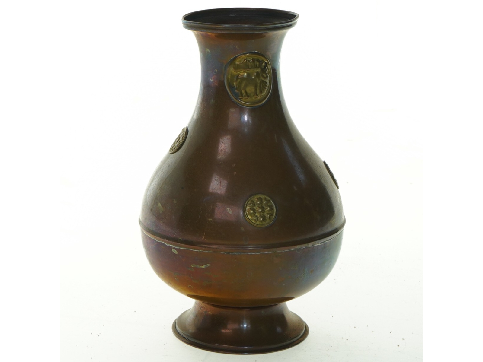Kobber vase med messing medaljoner (str. 16 cm)