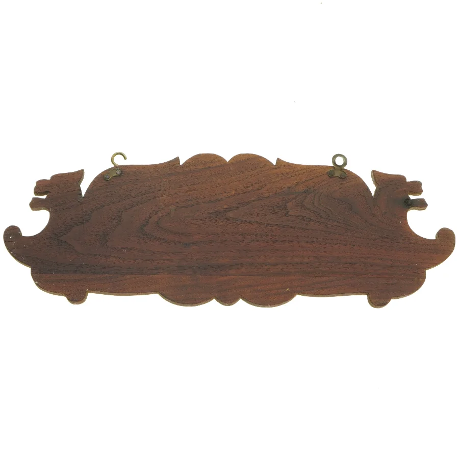 Udsmykket træknagerække (str. 37x12 cm)