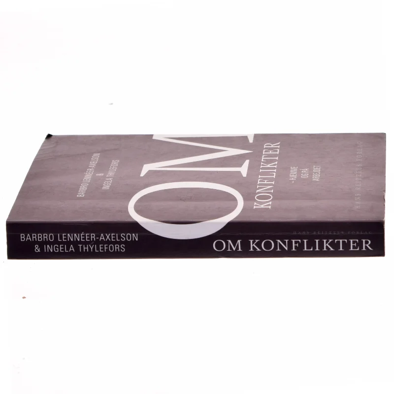 Om konflikter : hjemme og på arbejdet af Barbro Lennéer-Axelson (Bog)
