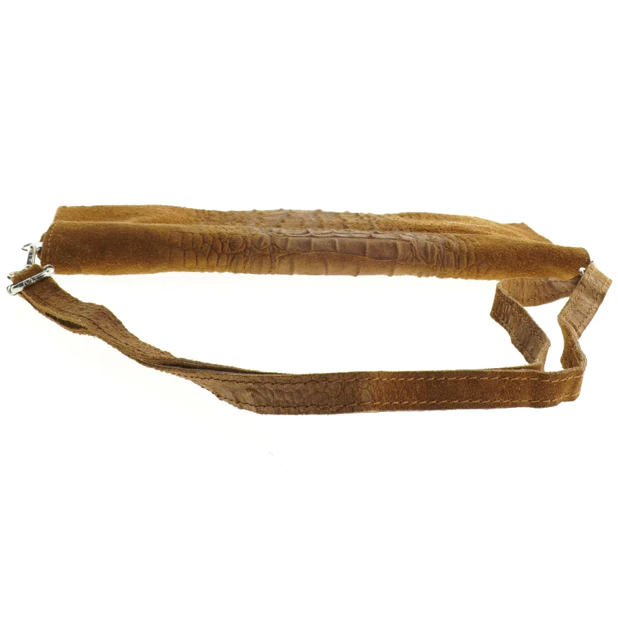 Brun skuldertaske i ruskind med krokodillepræg (str. 30,5 x 16 cm)