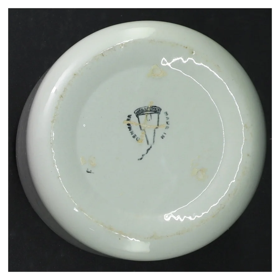 Keramik tebeholder med trælåg (str. H. 13 cm. ø. 11,5 cm)