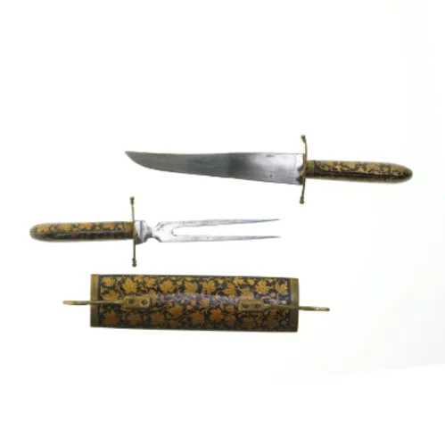 Guld ornamenteret Forskærersæt med skede (str. 45 cm)