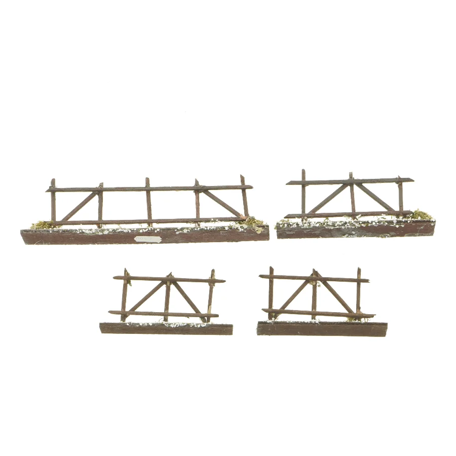 Model Tog Hegn til dukkeleg (str. 23 x 6 x 3 cm og 14,5 x 6 x 3 cm og 12,5 x 6 x 3 cm)