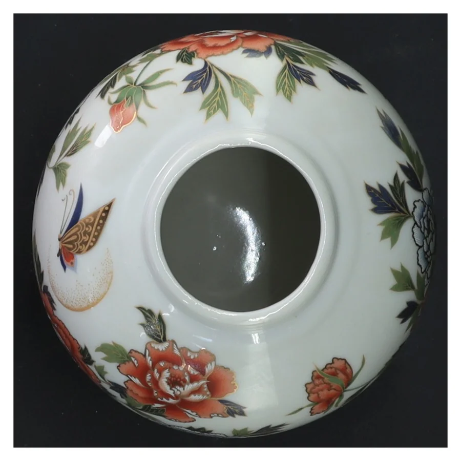 Japansk Porcelæns vase med blomstermotiv (str. 10x9 cm)