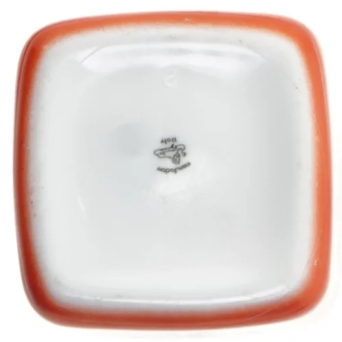 Rød porcelæn beholder med låg (str. 15x9x9 cm)