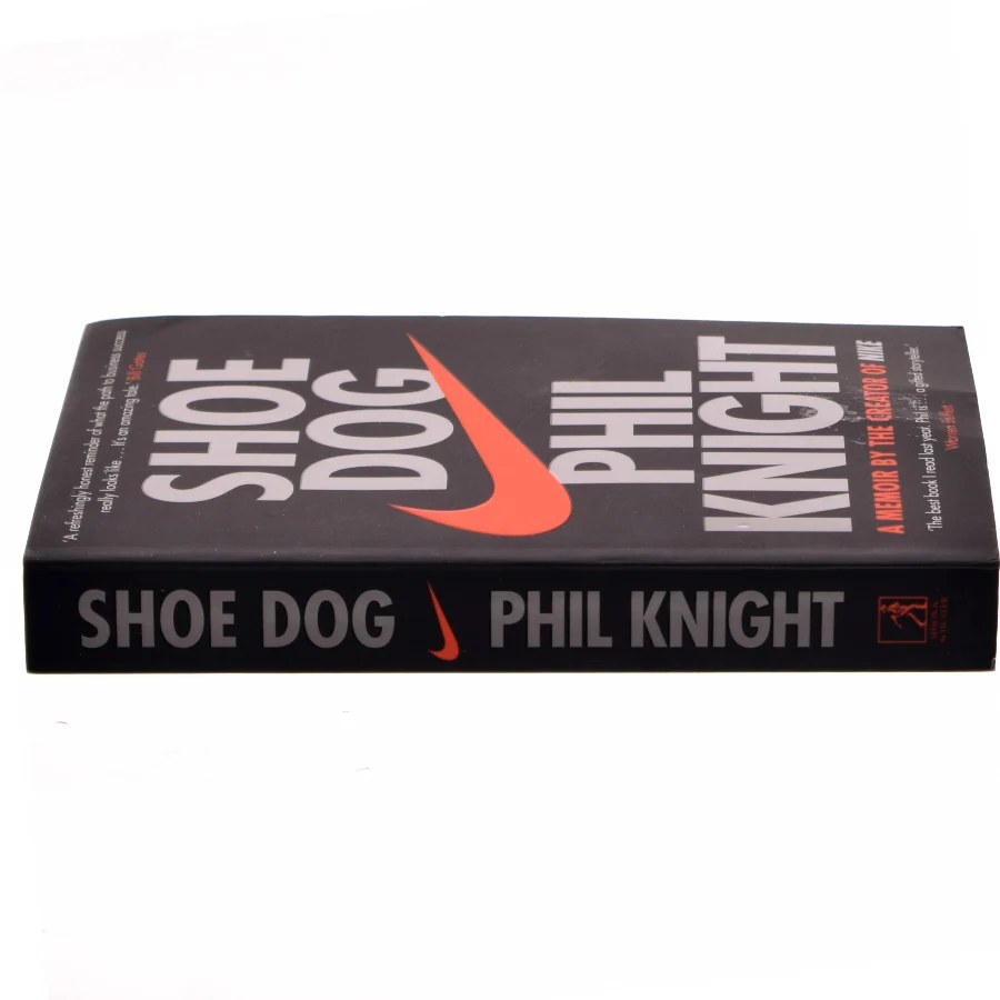 Shoe dog : a memoir by the creator of Nike af Philip H. Knight (1938-) (Bog)