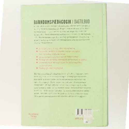 Barndomspædagogik i dagtilbud af Daniela Cecchin (Bog)