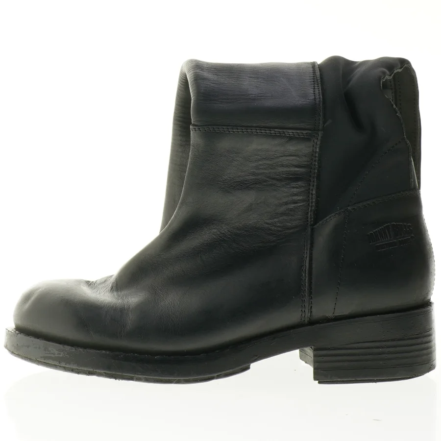 Sorte læderstøvler (str. 39)