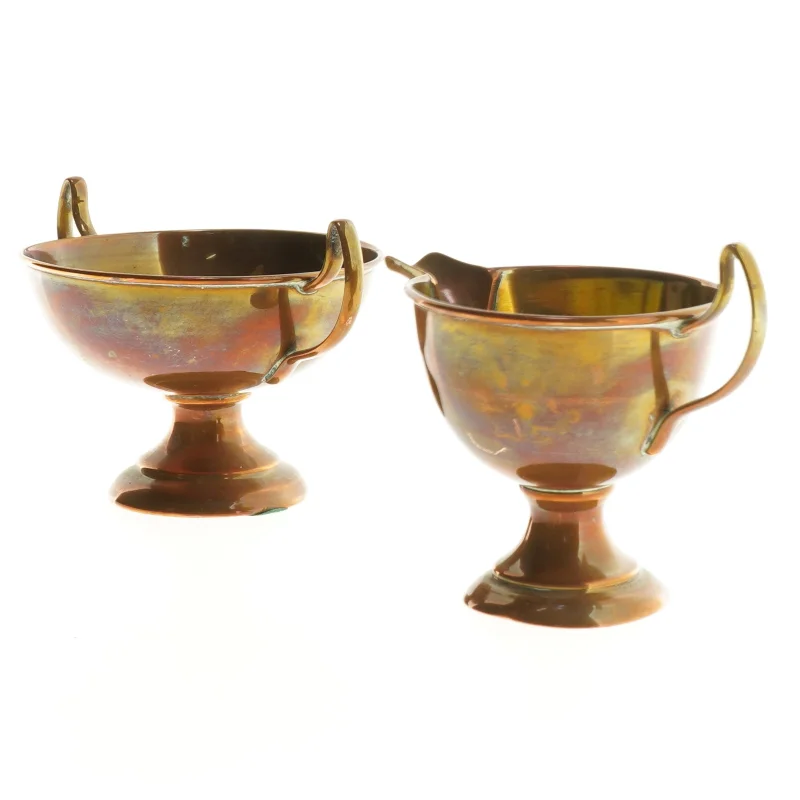 Sæt med skål og kande i bronze (str. 8 cm)
