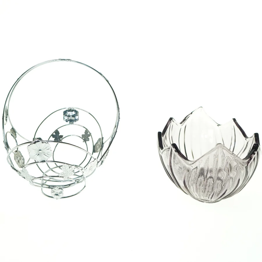 Ornamenteret Sølv kurv med lillatonet glasskål (str. 26 x 16 cm)