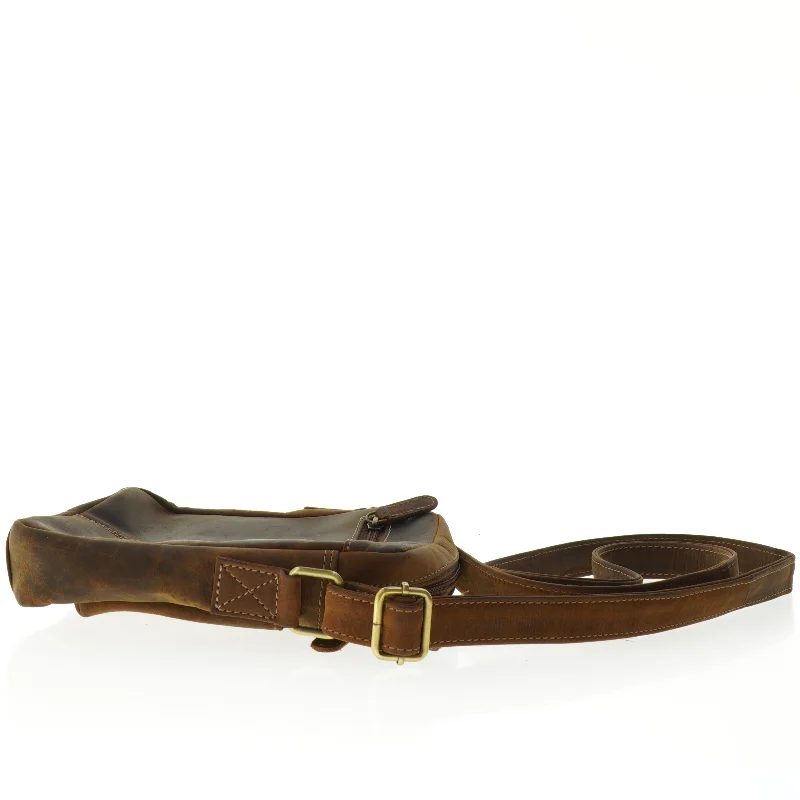 Læder skuldertaske fra Fetiche (str. 23 x 21 cm)