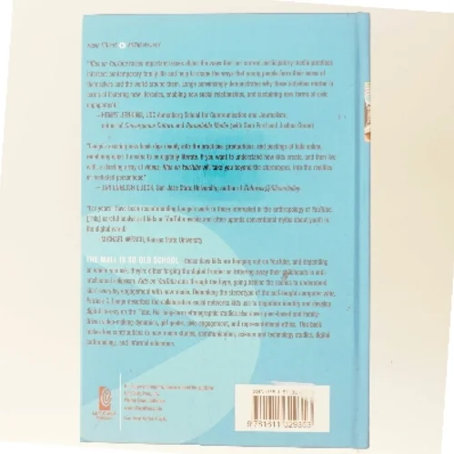 Kids on YouTube : technical identities and digital literacies af Patricia G. Lange (Bog)