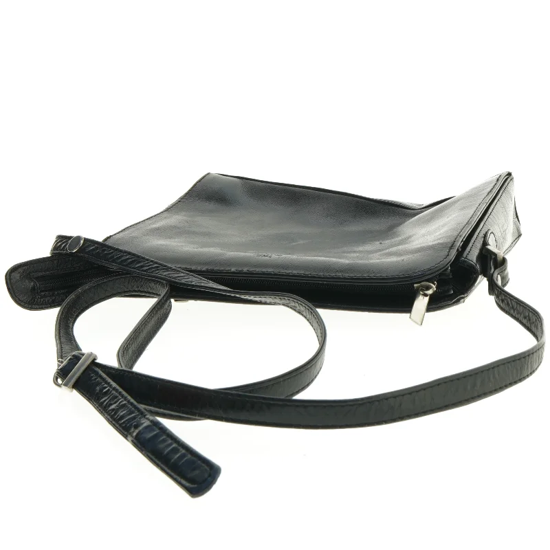 Sort Crossbody skuldertaske i læder fra The Monte (str. 25 x 20 cm)