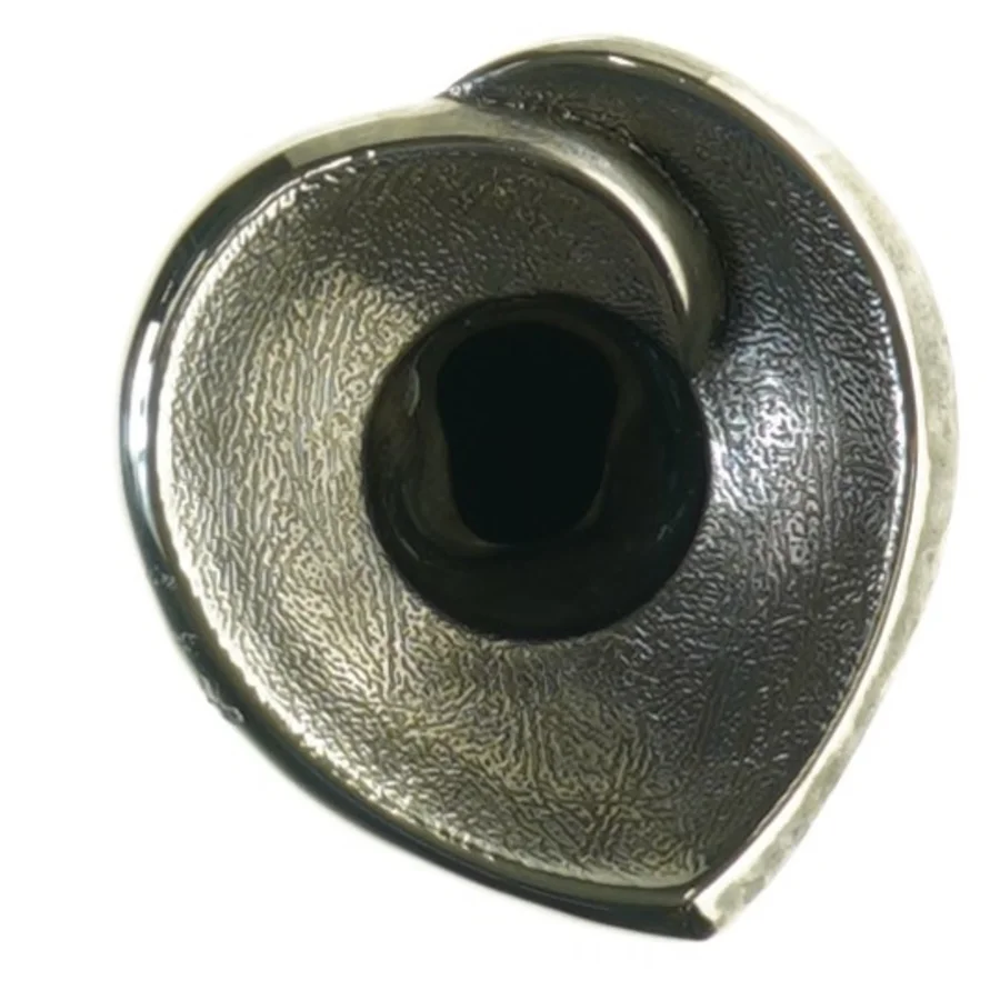 Sølvfarvet vase (str. 16 x 7 cm)