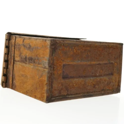 Ammunitions kasse i rust metal (str. 29 x 19 x 15 cm)